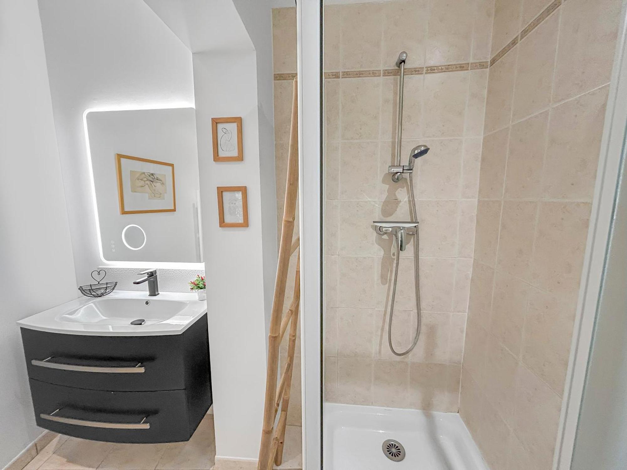 Nid Douillet Au Coeur D'uzes Apartment *